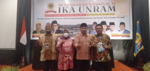 Baiq Isvie Rupaeda terpilih aklamasi pimpin IKA Unram