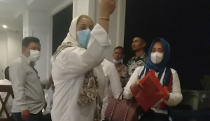 Bendahara demisioner IKA Unram mengamuk di arena Munas