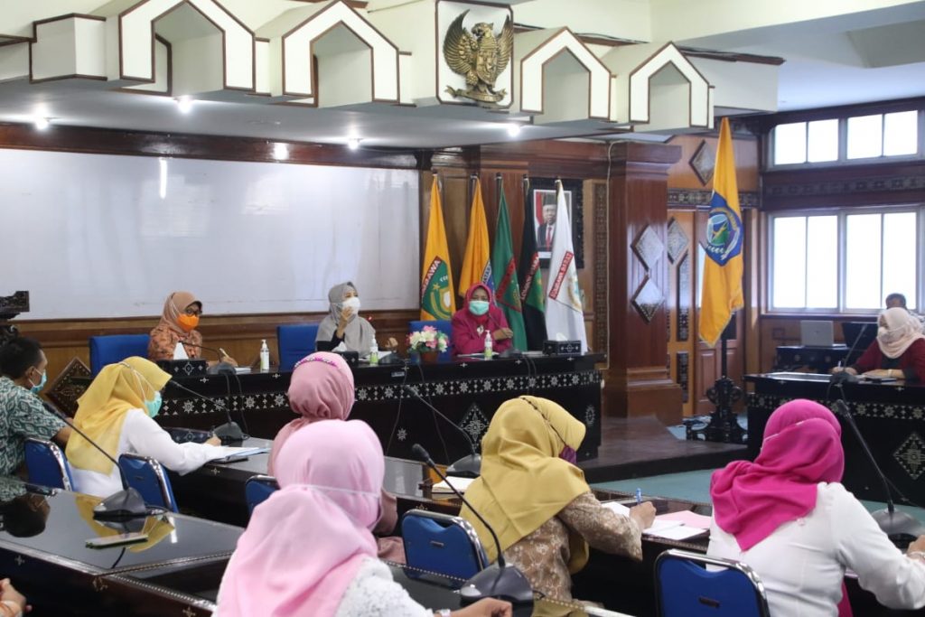 Posyandu keluarga solusi permasalahan perempuan dan anak