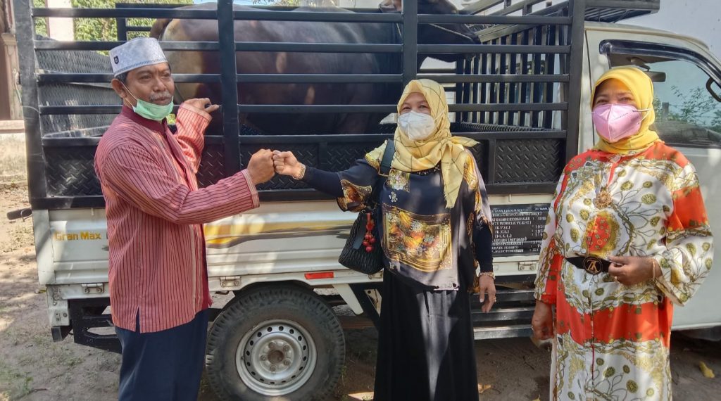Ketua DPRD NTB berbagi kebahagiaan di Lombok Timur