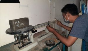 Kreatif, mahasiswa KKN UNIZAR ubah sampah jadi bernilai ekonomi tinggi