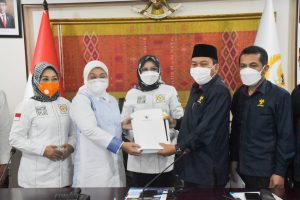 Pemerintah didesak segera buka jalur PMI ke Malaysia