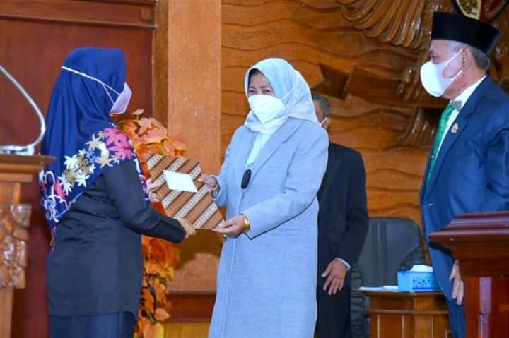 Sampaikan nota keuangan 2022, Wagub NTB: target APBD NTB 5,39 T