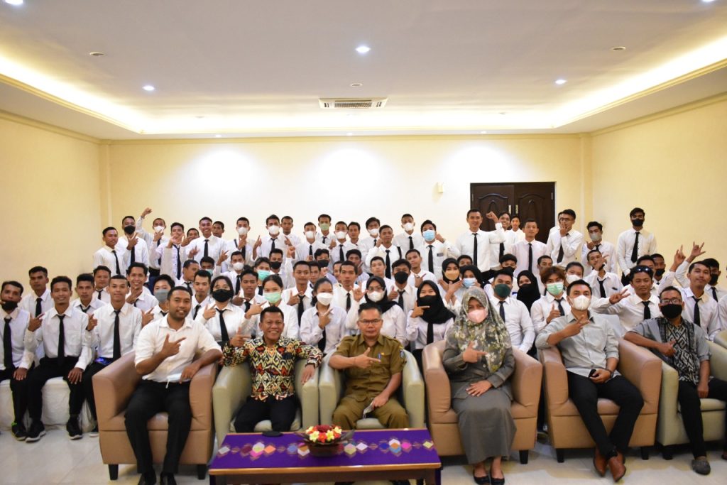 Kadisnakertrans NTB lepas keberangkatan 80 orang untuk pemagangan ke Jepang