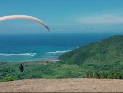 Sky Lancing tawarkan wisata perbukitan Mandalika yang indah