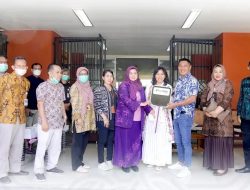 RSUP NTB terima 2 unit ambulance jenazah dari Bank NTB Syariah