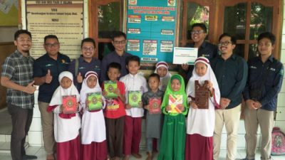 Ratusan Relawan PLN NTB Berbagi Kebahagiaan Sasar SDGs Pilar 4