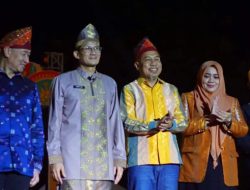 Menparekraf RI Akui Festival Rimpu Mantika Kota Bima Terbaik di Indonesia