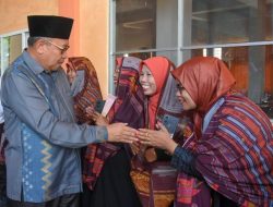 Pj Gubernur Safari Syawal Bersama Ribuan Guru di Kabupaten Bima