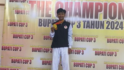 Alif Siswa SMAN 1 Mataram Raih Emas pada National Open dan Karate di Loteng