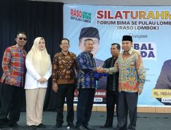 Cawagub NTB Umi Dinda Serahkan Sumbangan Pribadi Rp100 Juta Bangun Sekretariat RKB