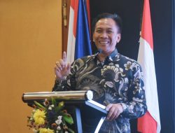 Wakili Pj Gubernur NTB, Wisuda Sarjana Akuntansi STIEN, Asisten II: Disipilin Modal Sukses