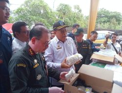 Sekda NTB Lepas Ekspor Vanili dan Mutiara Tujuan Amerika-Australia Senilai Rp11 Milyar