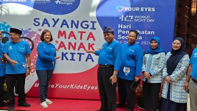 Sekretaris Daerah (Sekda) Provinsi NTB Lalu Gita Ariadi menghadiri dan memberikan sambutan pada kegiatan puncak acara Hari Penglihatan Sedunia Tahun 2024 yang tahun ini perayaannya dipusatkan di Provinsi NTB. (Iba)