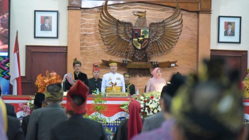 PJ Gubernur NTB Hassanudin menghadiri rapat paripurna DPRD NTB, Senin 16 Desember 2024. (Man)