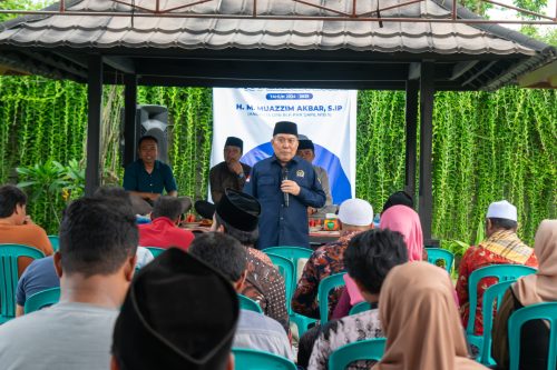 Anggota DPR RI Dapil NTB II Muazzim Akbar saat menggelar reses di Kabupaten Lombok Tengah. (Iba)