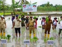 Pj Gubernur Hassanudin Dampingi Wamentan RI Dialog bersama Petani