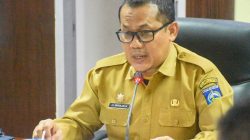 Karo Ekonomi Kusuma Wijaya memimpin rapat