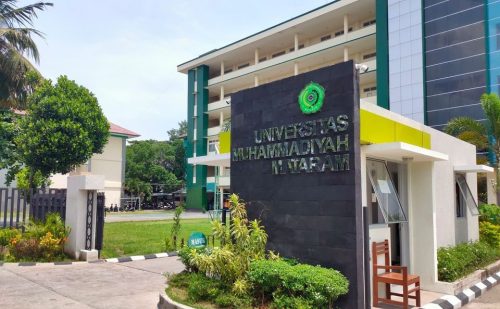 gerbang utama Kampus Universitas Muhammadiyah Mataram (UMMAT). (Iba/Ist)