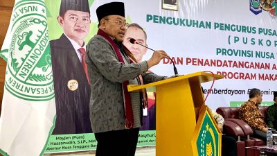 Sekretaris Daerah NTB Lalu Gita Ariadi menghadiri Pengukuhan Pengurus Pusat Koperasi Pondok Pesantren (Puskopontren) NTB di Aula Asrama Haji Mataram, Sabtu 11 Januari 2025. (Iba)