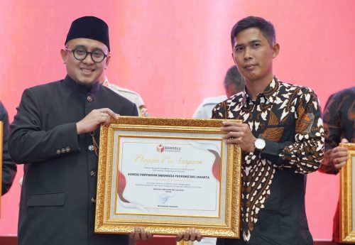 KPID DKI Jakarta meraih tiga penghargaan sekaligus dari lembaga berbeda. (Iba/Ist)