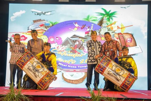 Pj Gubernur NTB Hasanuddin melaunching calender event 2025 di Senggigi, Senin 10 Februari 2025.(Man)