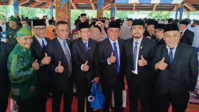 Wali Kota Bima A Rahman Abidin saat bersama sejumlah kepala daeah di NTB saat menghadiri HUT Kabupaten Lombok Barat, Kamis 17 April 2025. (Iba)