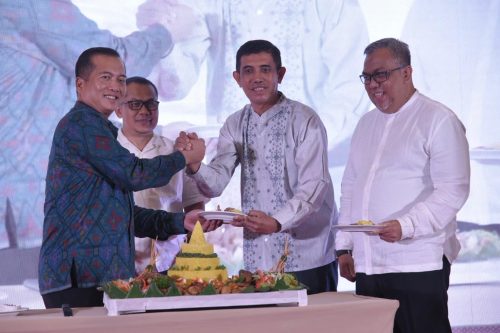 Gubernur NTB Lalu Muhammad Iqbal pada acara Gala Dinner dalam rangka Hari Ulang Tahun (HUT) BPR NTB ke-3 di Senggigi, Sabtu 19 April 2025. (Iba/Ist)
