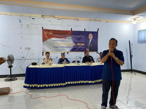 Anggota DPR RI Dapil NTB 1 Mori Hanafi saat menggelar sosialisasi 4 pilar kebangsaan pada, Selasa 22 April 2025 di Dompu. (Iba)