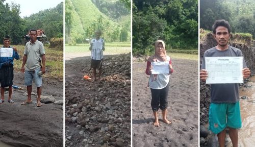 Sejumlah masyarakat di Desa Talapiti Kecamatan Wera berfoto di atas lahan pertanian mereka yang dihantam banjir bandang. Hingga kini Belum ada recovery atas lahan pertanian mereka. (Iba/Ist)
