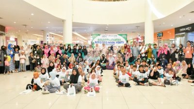 Puluhan anak yatim berbelanja lebaran bersama Bank NTB Syariah dan LAZ DASI. (Iba/Ist)