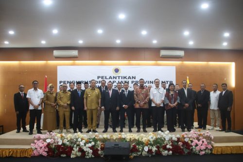 Gubernur NTB Lalu Muhamad Iqbal saat saat menghadiri pelantikan pengurus APJATI NTB, Rabu 10 Juni 2025. (Iba)