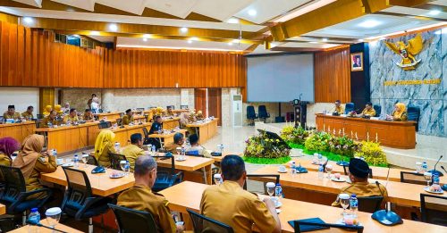 Suasana coffe morning sejumlah kepala OPD dipimpin Plh Sekda NTB Lalu Mohammad Faozal, Senin 30 Juni 2025. (Iba)