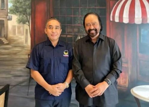 Anggota Dewan Perwakilan Rakyat Republik Indonesia (DPR RI) Dapil NTB 1 Mori Hanafi resmi pimpin DPW Partai Nasdem NTB 2025-2030 bersama Ketua Umum DPP Nasdem Surya Paloh. (Iba/Ist)