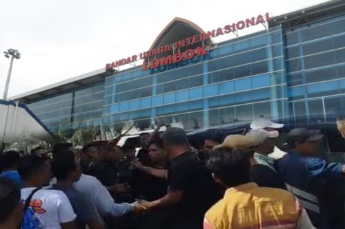 Seorang wartawan diduga dikeroyok petugas Bandara internasional Lombok (BIL) beberapa waktu lalu. (Iba)