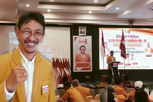 Ketua DPD Hanura NTB yang juga calon tunggal Ketua DPD Hanura NTB periode 2025-2030 Ahmad Dahlan saat memberikan sambutan pada musda yang digelar, Selasa 24 Juni 2025 di Hotel Lombok Raya. (Iba)
