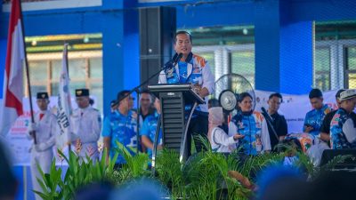 Gubernur NTB Lepas Kontingen FORNAS VIII, Ajak Warga Sambut dengan Sukacita