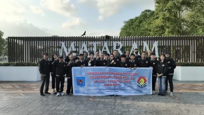 Para atlet catur yang dilepas untuk mengikuti Kejurprop di Kota Bima pada 28 Juli-1 Agustus 2025 di Kota Bima. (Iba)