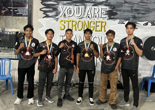 Lima atlet muathai usai belaga di Fornas VIII NTB. (Iba)