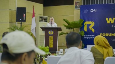 Wakil Gubernur NTB Indah Dhamayanti Putri saat memberikan sambutan pada acara peluncuran Taxpayers’ Charter atau Piagam Wajib Pajak, yang digelar oleh Kantor Wilayah Direktorat Jenderal Pajak (DJP) NTB, Selasa (5/8), di Mataram. (Iba)