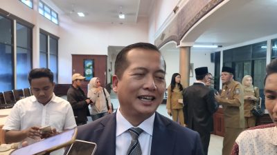 Gubernur NTB Lalu Muhamad Iqbal usai menghadiri paripurna DPRD NTB. (Iba)
