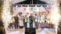 Detikntbcom - Pertandingan final yang sengit dan penuh semangat mewarnai penutupan Turnamen Bola Voli Bupati Lombok Barat Cup 2025.