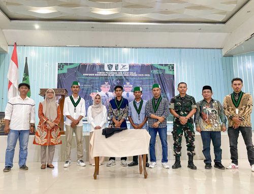 Pengurus HMI Cabang Bima periode 2025-2026 resmi dilantik. Pelantikan dilangsungkan di Paruga Na'e Kota Bima, Sabtu 20 September 2025 oleh Ketua HMI Badko Bali Nusra Abdul Halik. (Iba)