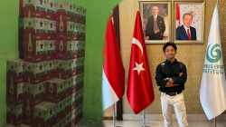 Kepala Bidang Kebijakan Publik (Kabid KP) PD KAMMI Bima berlatar minuman beralkohol ilegal disita Polres Bima Kota. (Iba)