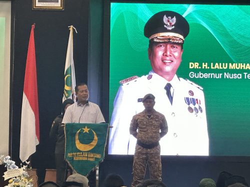 Gubernur NTB Lalu Muhamad Iqbal saat memberikan sambutan pada acara pelantikan pengurus PBB se-NTB, Senin 15 Desember 2025. (Iba)