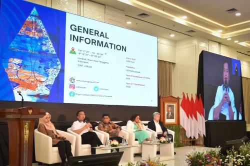 Gubernur NTB Lalu Muhamad Iqbal saat menjadi narasumber dalam kegiatan Indonesia’s Geopark Leader Forum: Building Knowledge for Indonesia Geopark Development yang diselenggarakan oleh Bappenas di Jakarta, Rabu (3/12). (Iba/Ist)