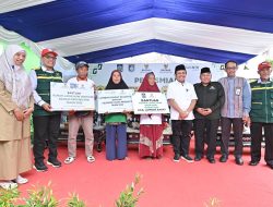 Bank NTBS Bersinergi dengan BAZNAS Lombok Barat Resmikan 10 Unit Rumah Layak Huni dan 9 Gerobak Produktif
