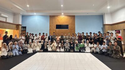 Formateur/Ketua Umum HMI MPO Cabang Mataram terpilih Hakim Bima Persada bersama seluruh kader HMI Mataram dan alumni menggelar buka puasa bersama di aula Miseum Negeri NTB, Jumat 26 Februari 2026. (Iba)