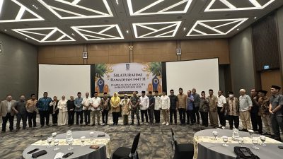 Wakil Gubernur NTB Indah Dhamayanti Putri bersama pimpinan dan anggota DPRD NTB saat menggelar buka puasa bersama. (Iba)