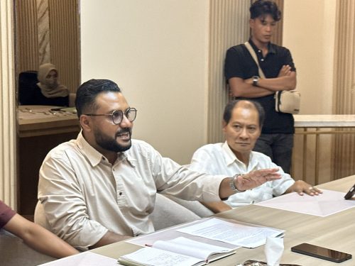 Kuasa hukum pemilik 3 SPBU di Kabupaten Lombok Utara. (Iba)